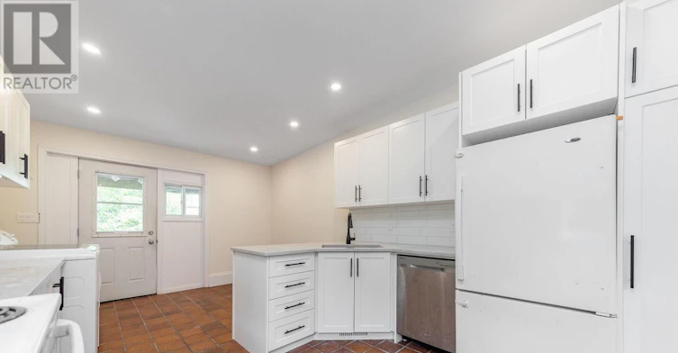 A-127 Henderson Avenue, Ottawa, ON, K1N 7P5 - 2