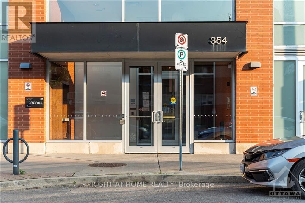 325-354 Gladstone Avenue, Ottawa, ON, K2P 0R4 - 2