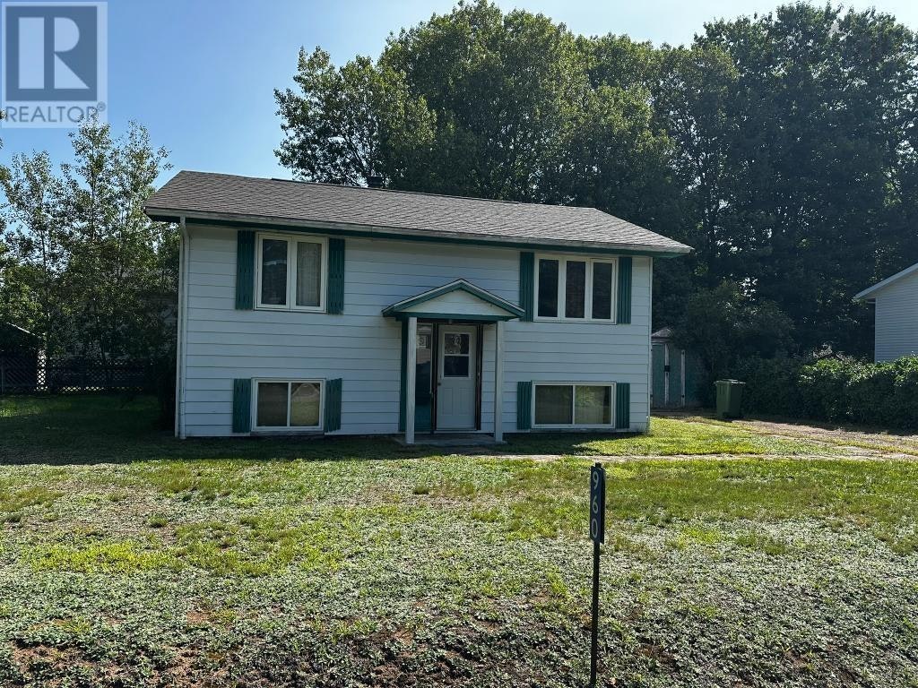 960 Labrador Lane, Greenwood, NS, B0P 1N0
