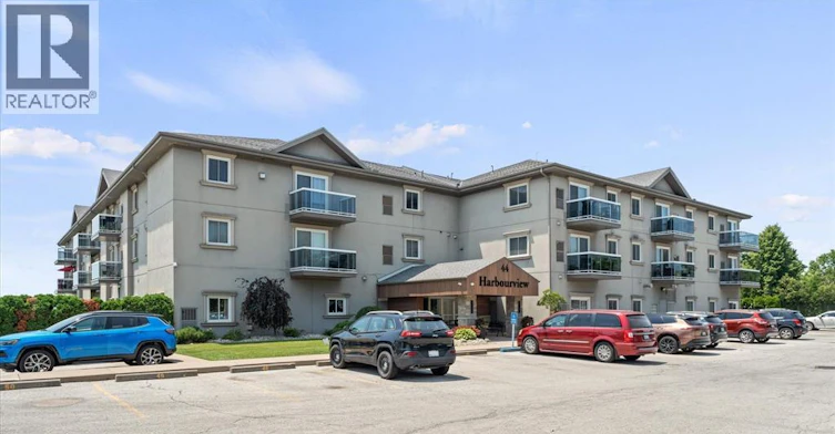 303-44 Robson, Leamington, ON, N8H 5E4 - 2