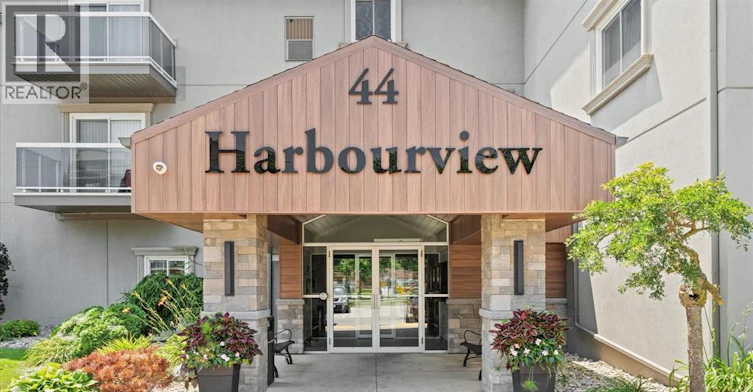 303-44 Robson, Leamington, ON, N8H 5E4 - 3