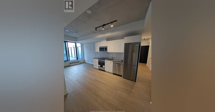 902-284 King Street, Toronto, ON, M5A 1K4
