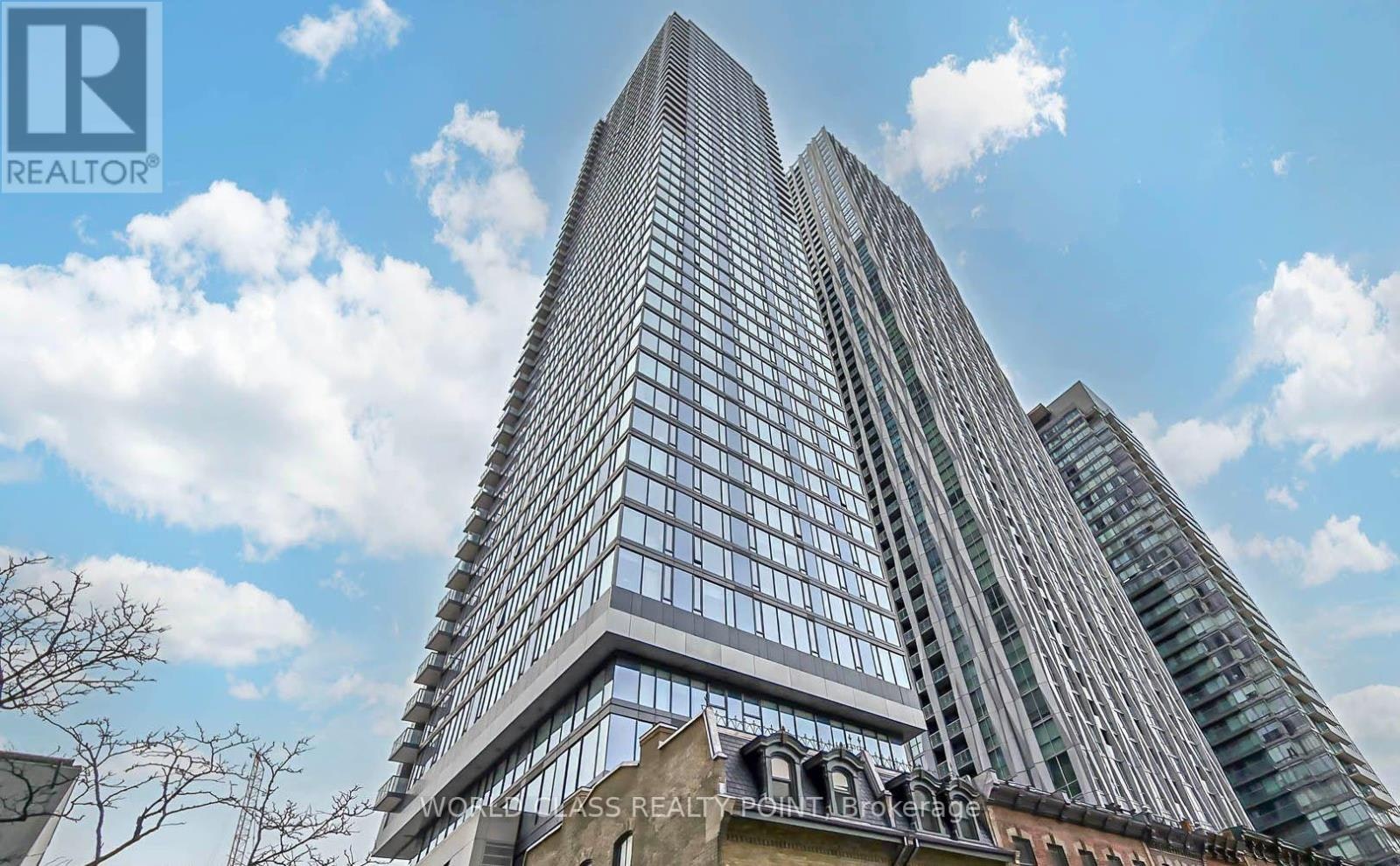 2404-8 Cumberland Street, Toronto, ON, M4W 0B6