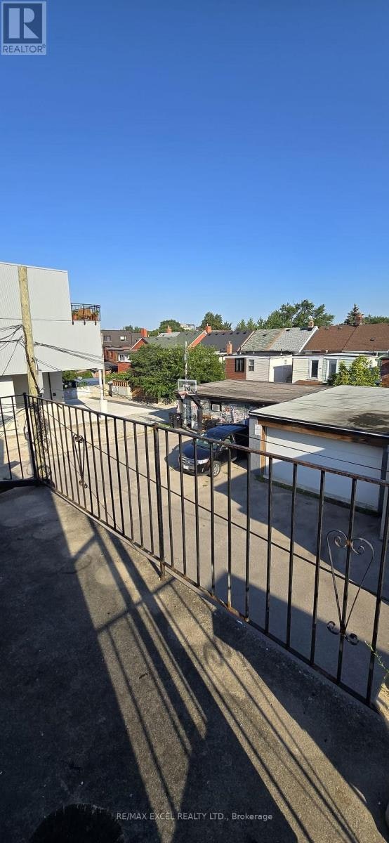 2-1584 Dundas Street W, Toronto, ON, M6K 1T8 - 4