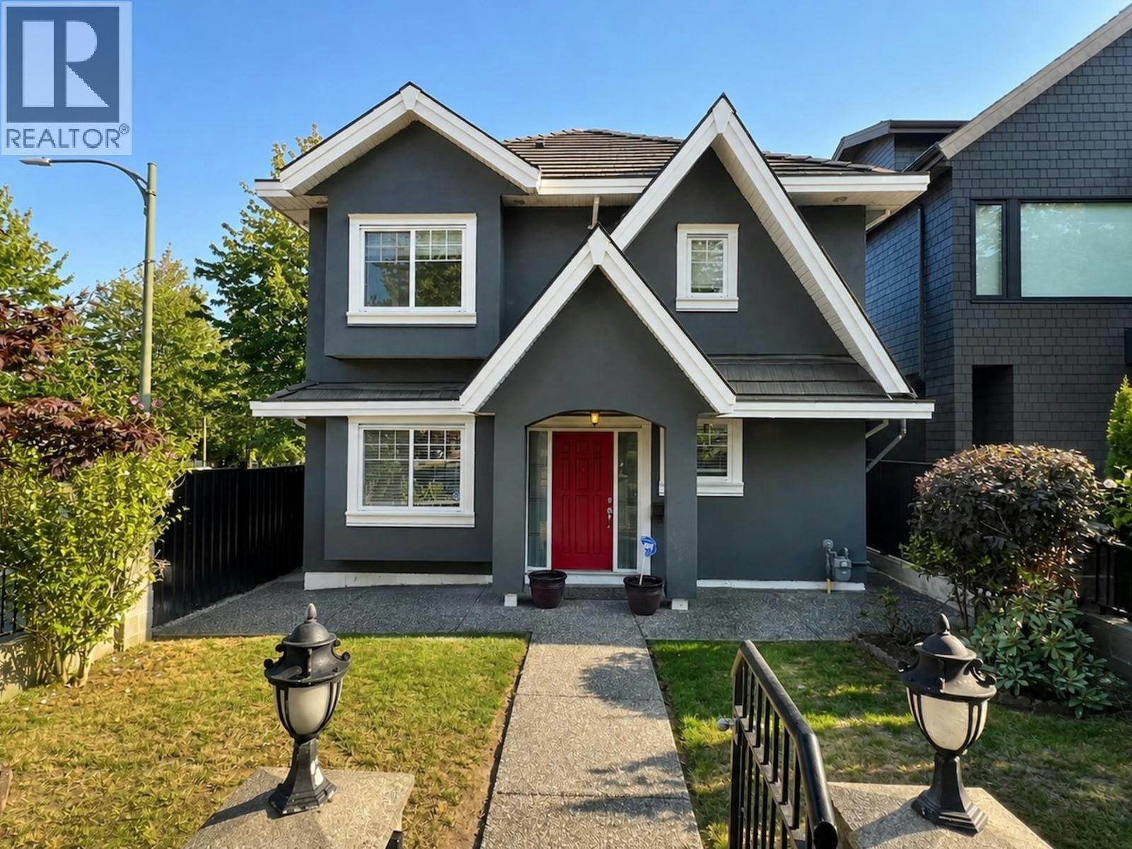 2388 E 5th Avenue, Vancouver, BC, V5N 1N1