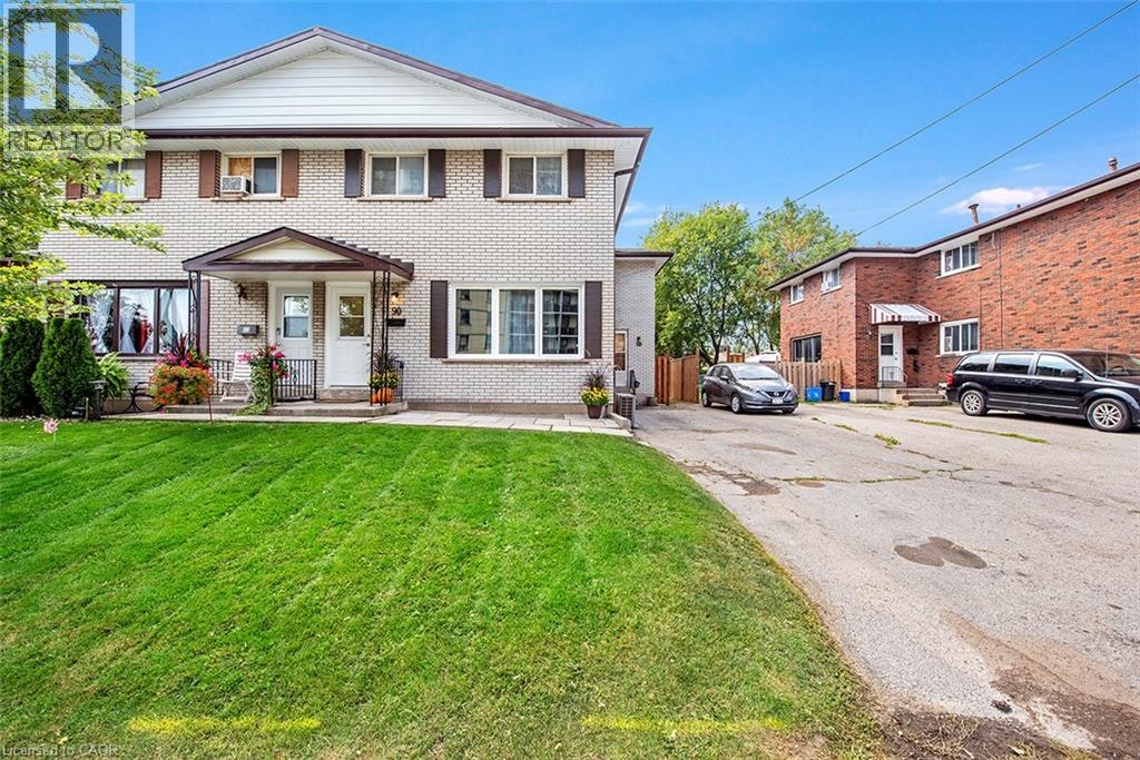 88-90 Delawana Drive, Hamilton, ON, L8E 1G4