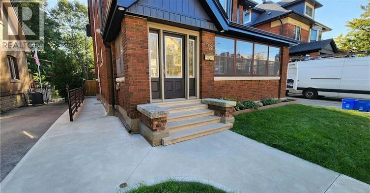 2-63 Holton Avenue S, Hamilton, ON, L8M 2L4