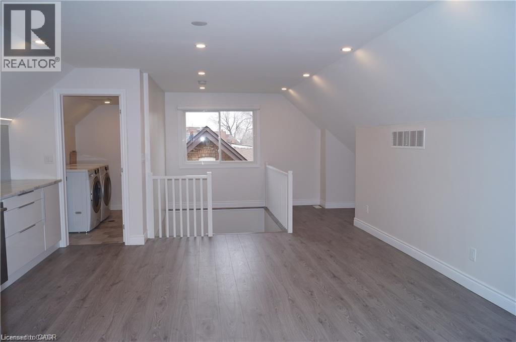 2-63 Holton Avenue S, Hamilton, ON, L8M 2L4 - 11