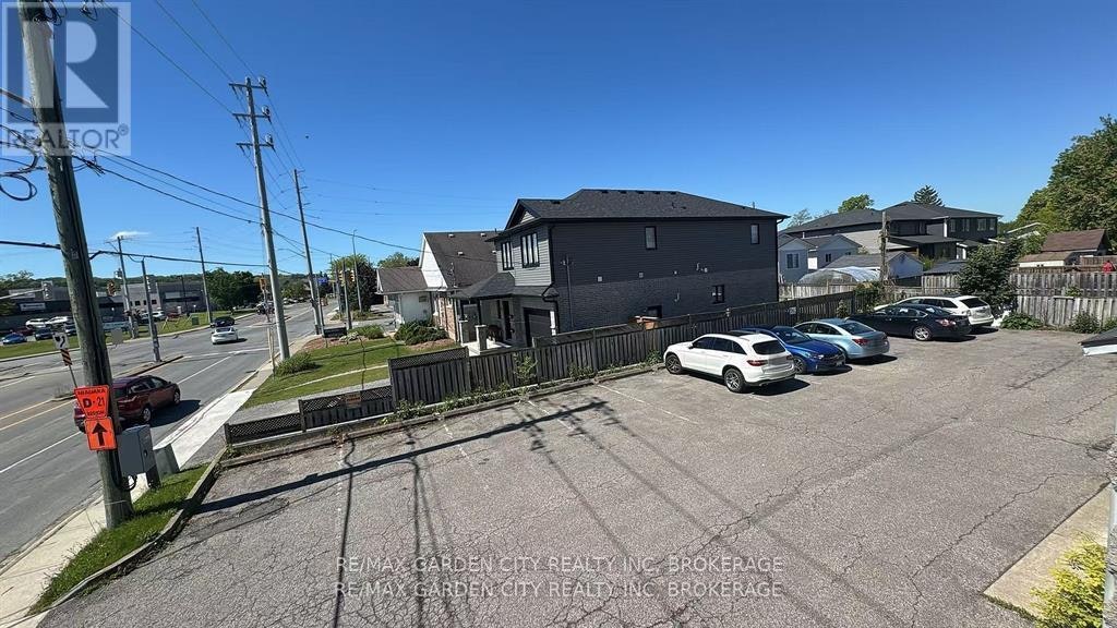 201-210 Pelham Road, St. Catharines, ON, L2S 1W9 - 29