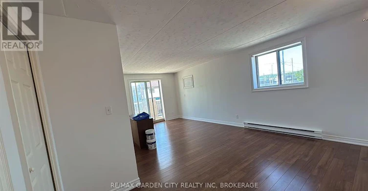 201-210 Pelham Road, St. Catharines, ON, L2S 1W9 - 25