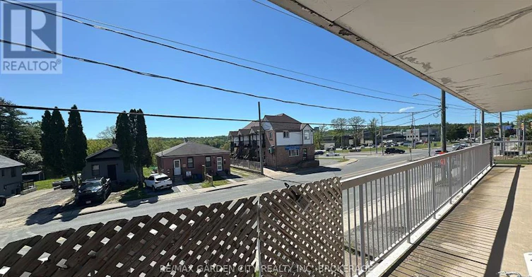 201-210 Pelham Road, St. Catharines, ON, L2S 1W9 - 10