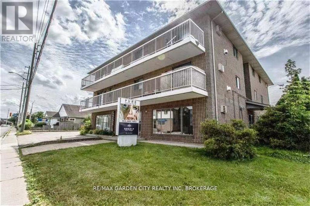 201-210 Pelham Road, St. Catharines, ON, L2S 1W9