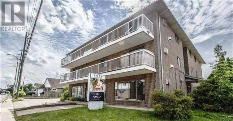 201-210 Pelham Road, St. Catharines, ON, L2S 1W9