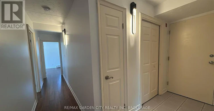 201-210 Pelham Road, St. Catharines, ON, L2S 1W9 - 12