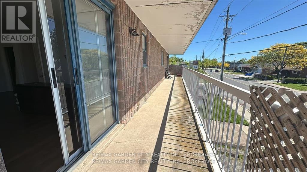 201-210 Pelham Road, St. Catharines, ON, L2S 1W9 - 8