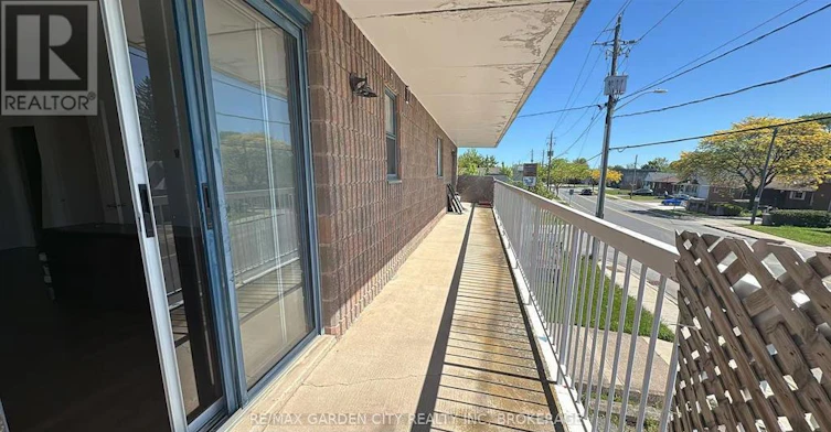 201-210 Pelham Road, St. Catharines, ON, L2S 1W9 - 8