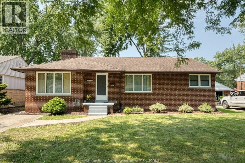 3277 Dominion, Windsor, ON, N9E 2N6