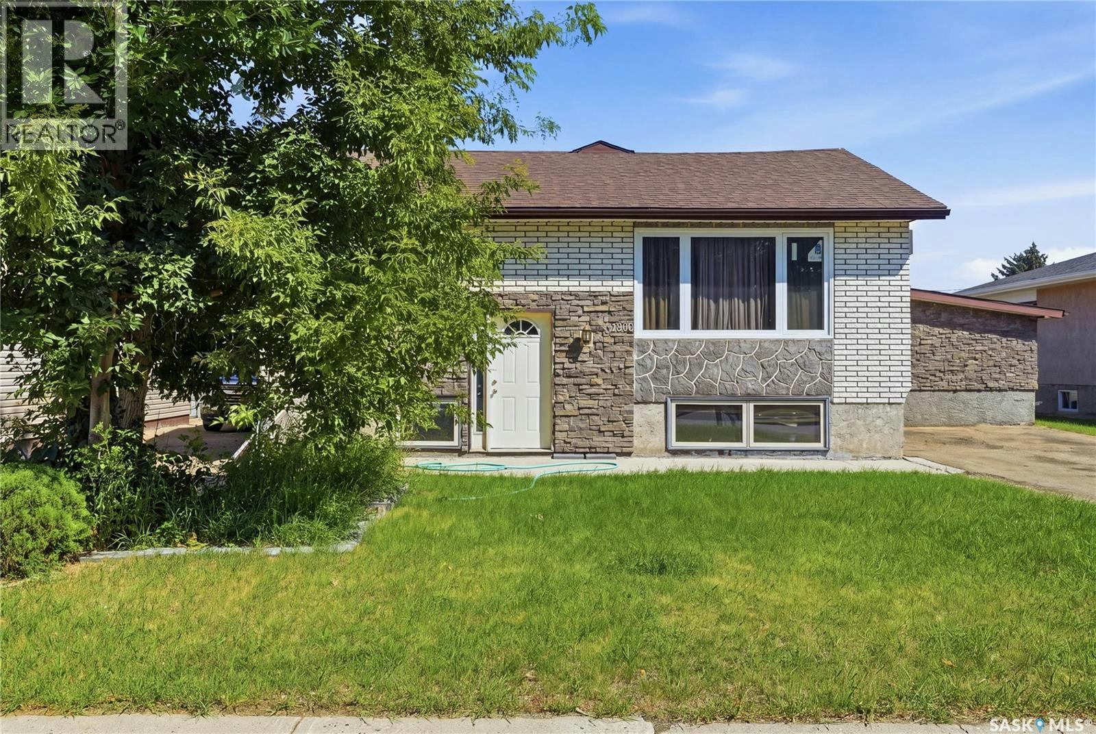 1020 Warner Street, Moose Jaw, SK, S6H 5S5