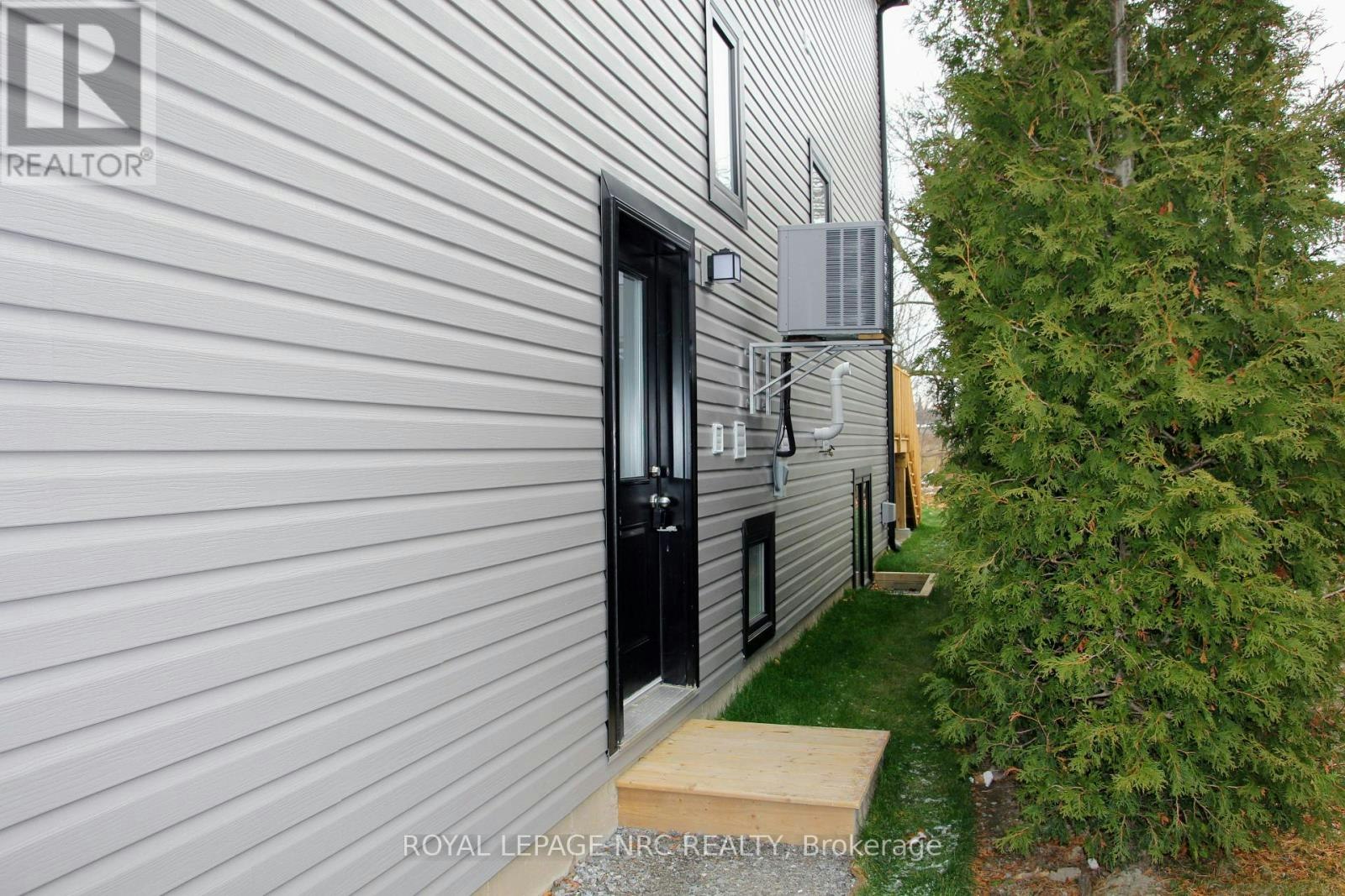 LOWER-10A Smythe Street, St. Catharines, ON, L2P 2G8 - 21