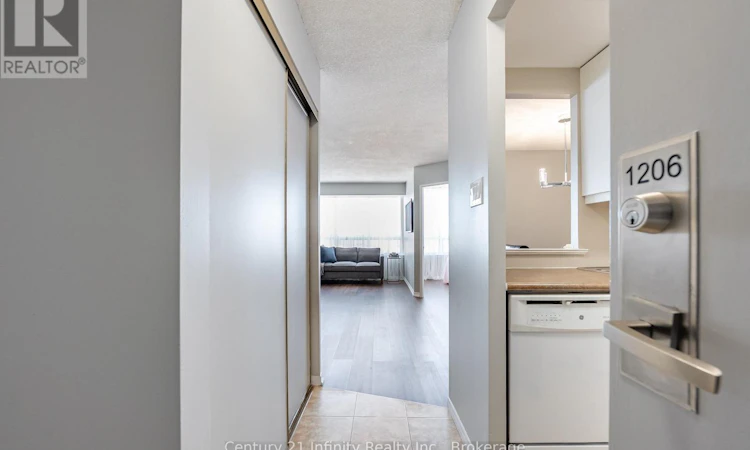 1206-5 Greystone Walk Drive