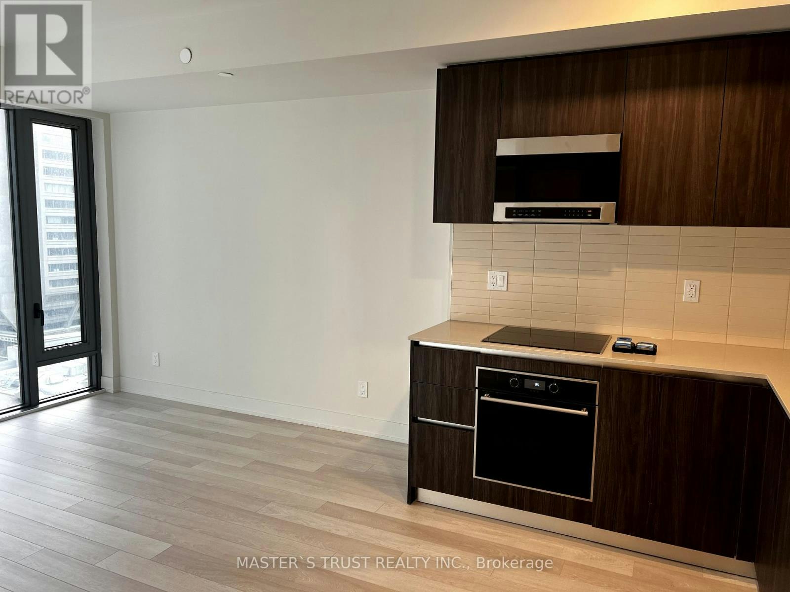1105-8 Cumberland Street, Toronto, ON, M4W 0B6 - 4
