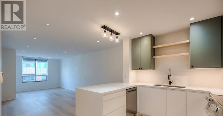 512-1863 Queen Street E, Toronto, ON, M4L 3Y6