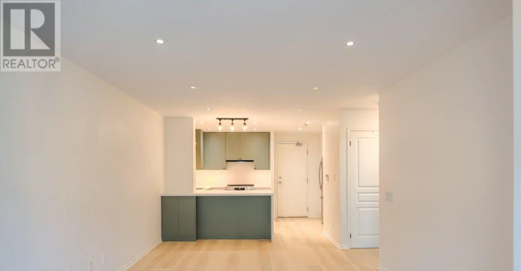 512-1863 Queen Street E, Toronto, ON, M4L 3Y6 - 5