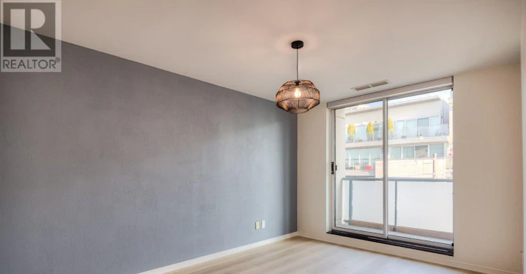 512-1863 Queen Street E, Toronto, ON, M4L 3Y6 - 11