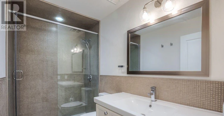 512-1863 Queen Street E, Toronto, ON, M4L 3Y6 - 17