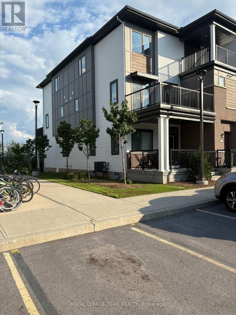 312 Pilot Private, Ottawa, ON, K2S 1B6 - 2