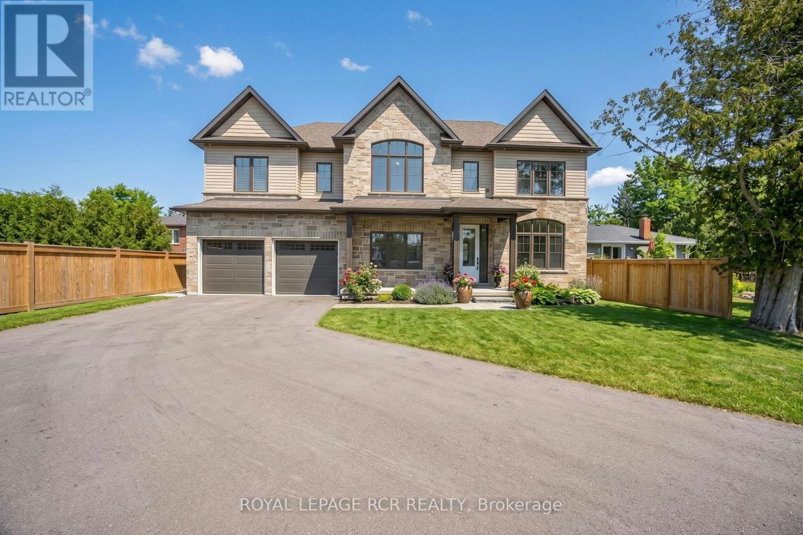 28 St. George Street, Georgina, ON, L0E 1L0