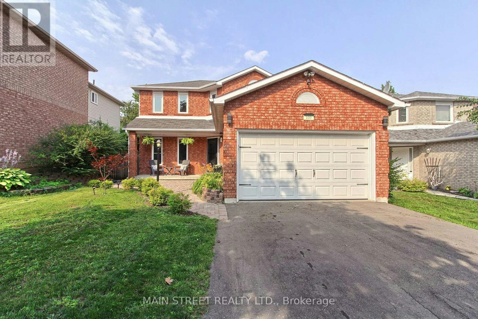 109 Bishop Drive, Barrie, ON, L4N 7P4