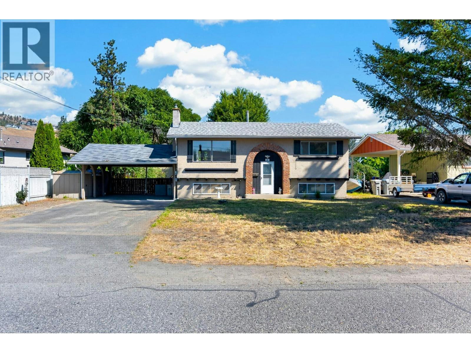 686 Sicamore Drive, Kamloops, BC, V2B 6R5