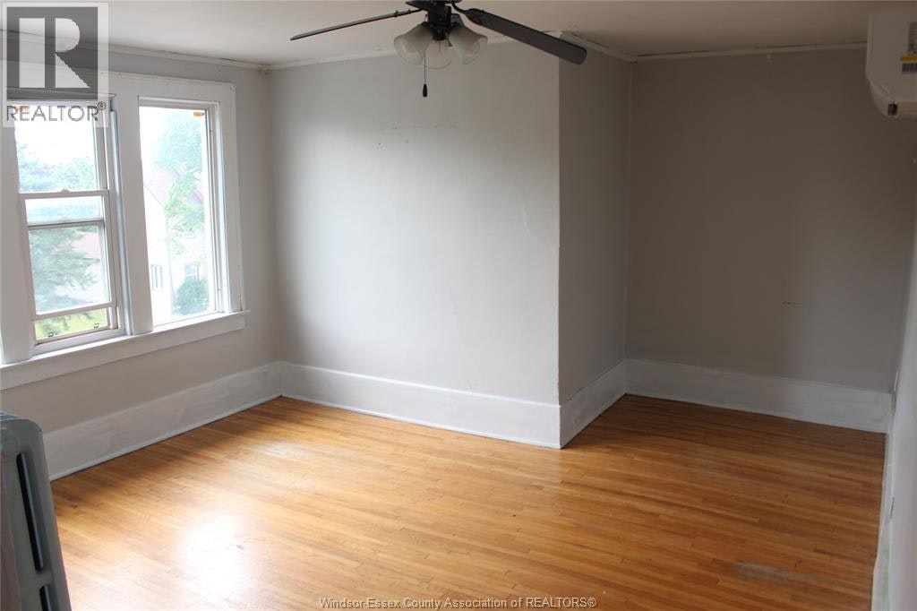 5-224 California, Windsor, ON, N9B 2Y5 - 2