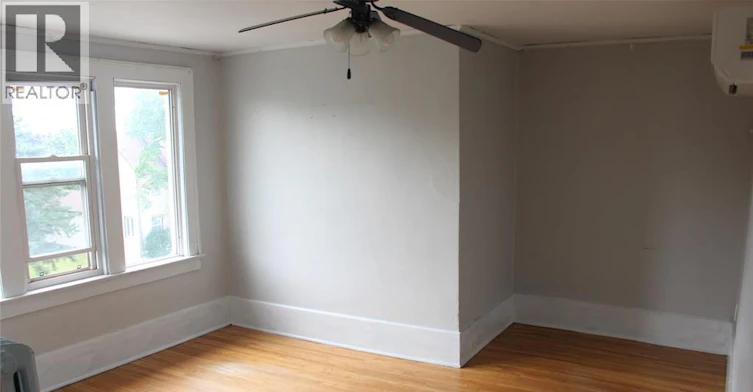 5-224 California, Windsor, ON, N9B 2Y5 - 2