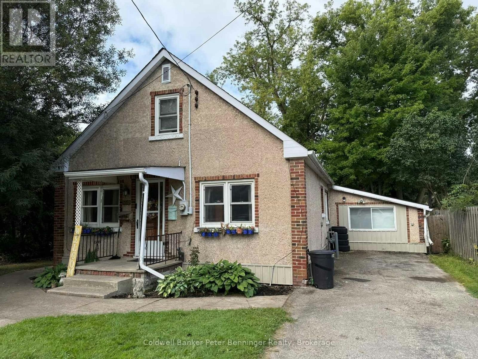 552 11th Avenue, Hanover, ON, N4N 2S4