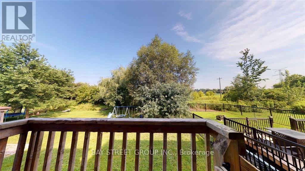 12 Milligan Street, Clarington, ON, L1B 0B4 - 11