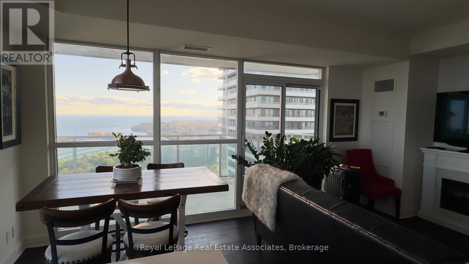 3010-33 Shore Breeze Drive, Toronto, ON, M8V 0G1 - 4