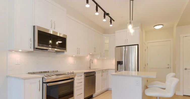 A424-8233 208b Street, Langley, BC, V2Y 4M7 - 8