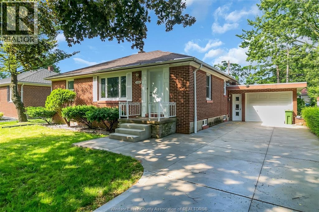 3331 Longfellow, Windsor, ON, N9E 2L7