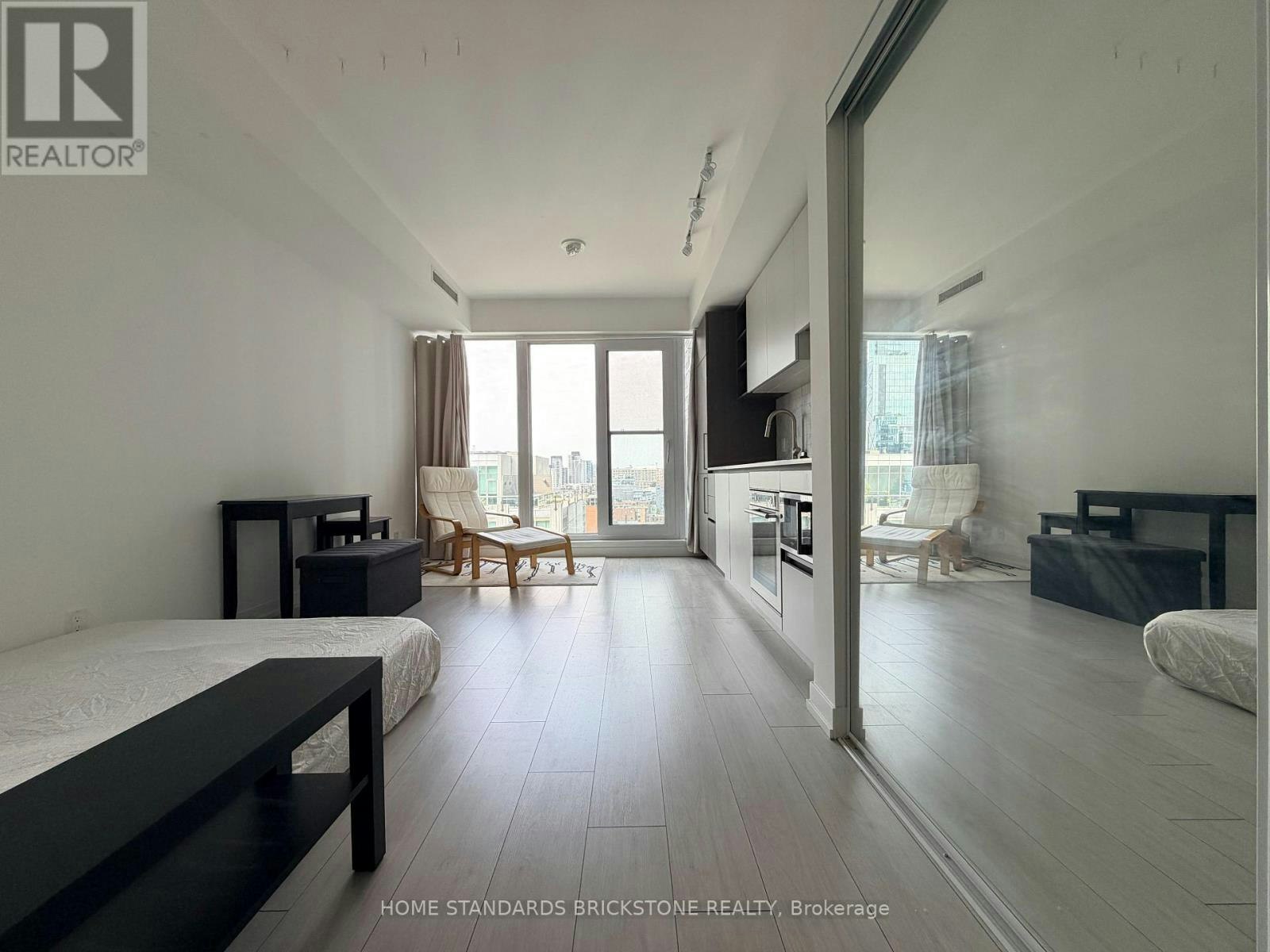 1903-55 Mercer Street, Toronto, ON, M5V 0W4 - 2
