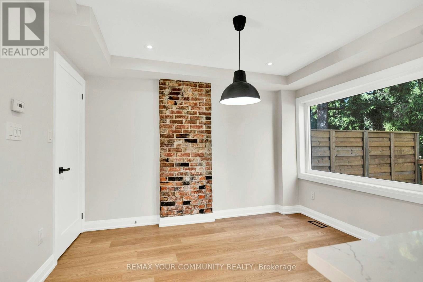 137 Clarence Street, Vaughan, ON, L4L 1L4 - 13