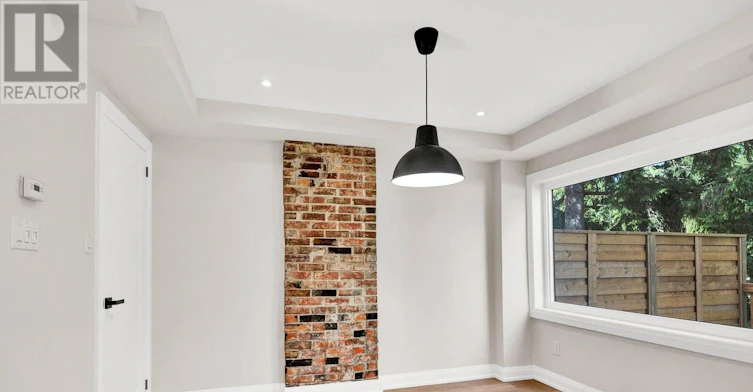 137 Clarence Street, Vaughan, ON, L4L 1L4 - 13