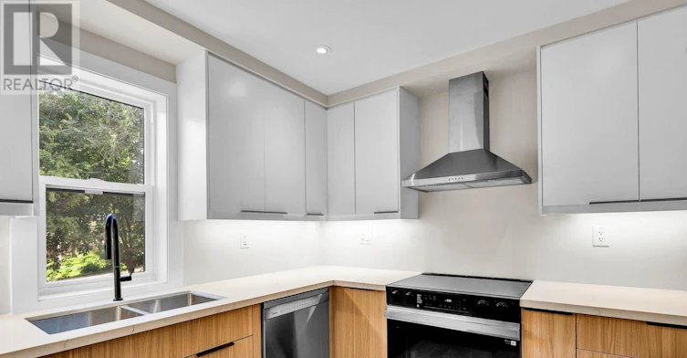 137 Clarence Street, Vaughan, ON, L4L 1L4 - 12