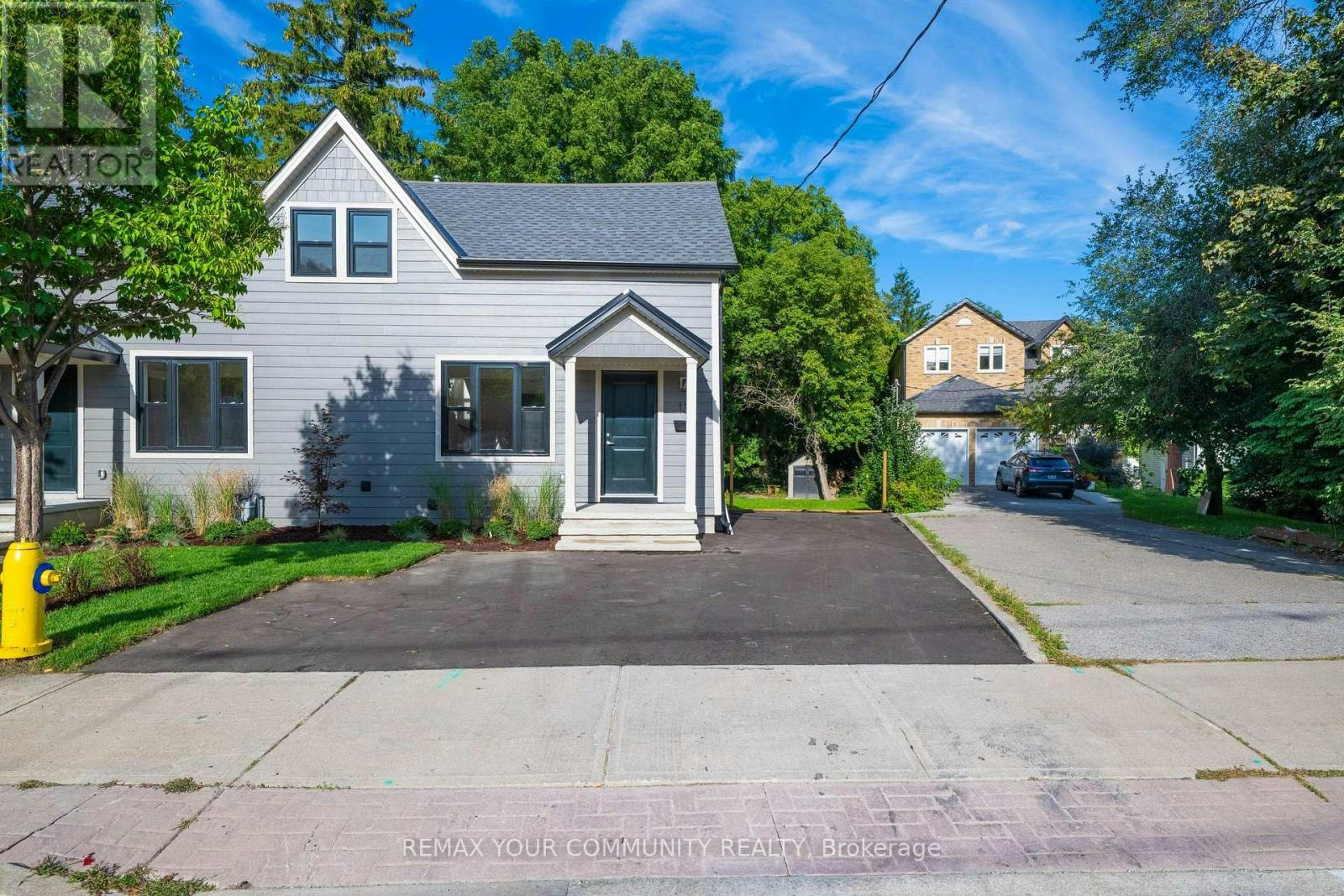 137 Clarence Street, Vaughan, ON, L4L 1L4 - 2