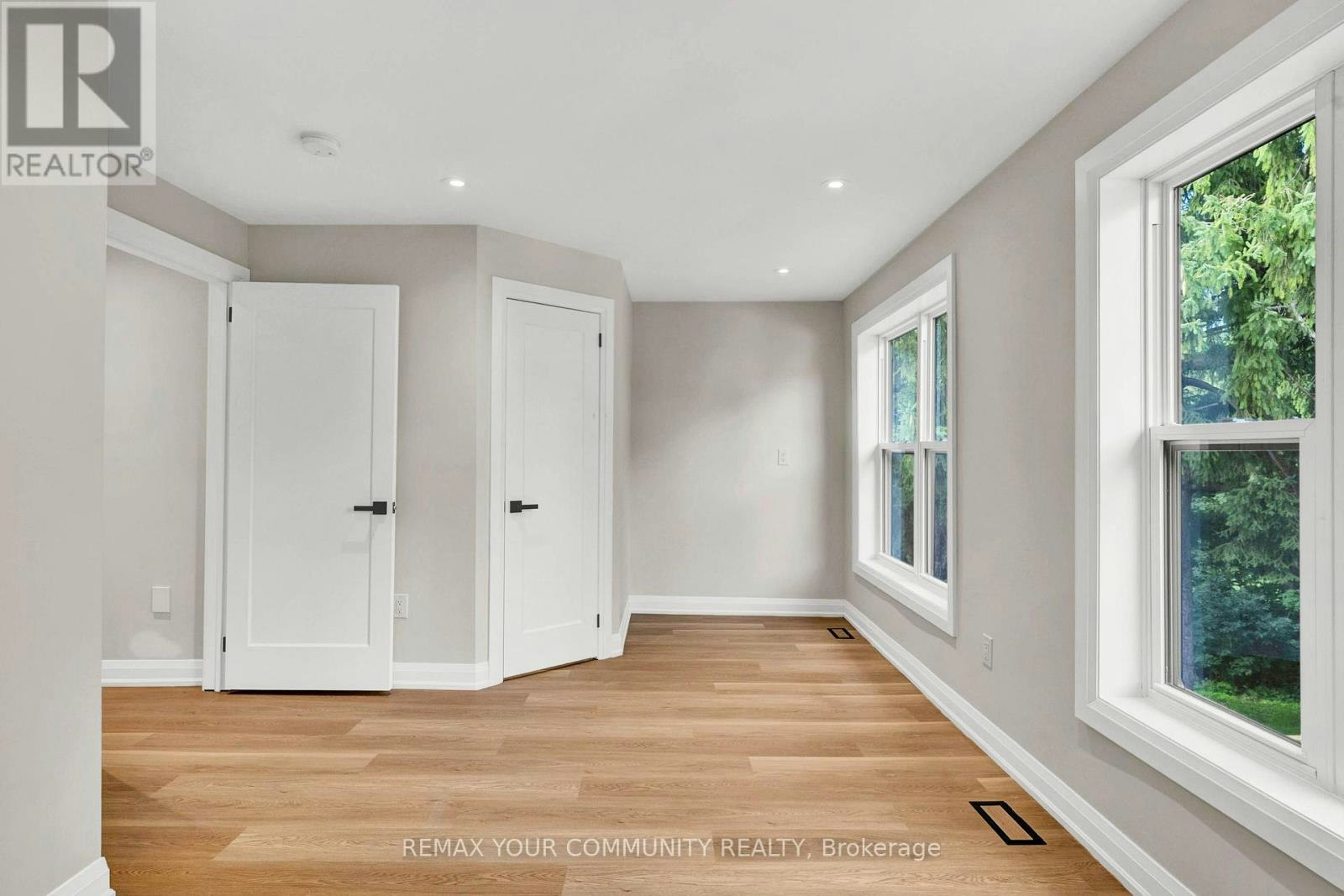 137 Clarence Street, Vaughan, ON, L4L 1L4 - 18