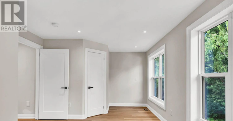 137 Clarence Street, Vaughan, ON, L4L 1L4 - 18