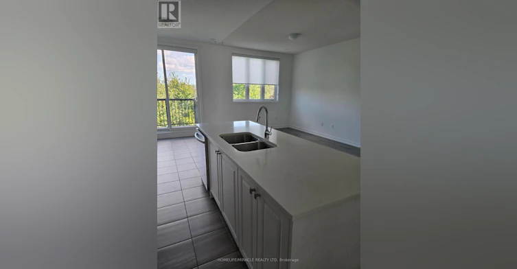 52 Blue Forest Crescent, Barrie, ON, L9J 0N3 - 8