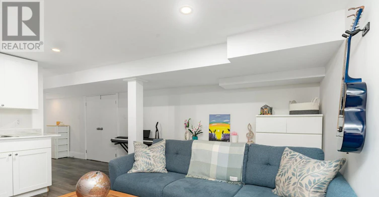 LOWER-329 Runnymede Road, Toronto, ON, M6S 2Y5 - 5