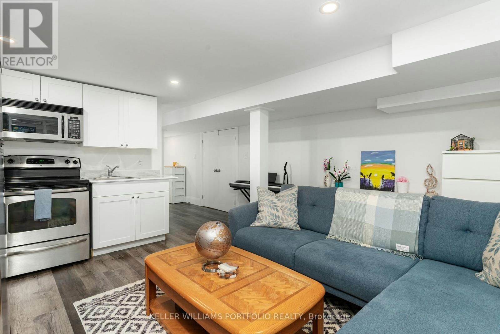 LOWER-329 Runnymede Road, Toronto, ON, M6S 2Y5 - 6